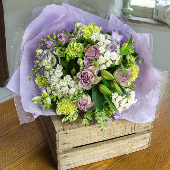 Linden -Lime and Lilac Roses Vintage Bouquet